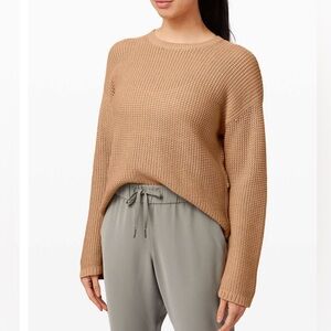 Lululemon Easy Embrace Long Sleeve Sweater
Beech Wood, size 6